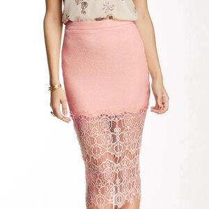 NWT - ASTR - Pink Bodycon lace Trim Skirt - S